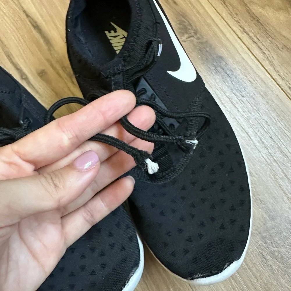 Nike black everyday
